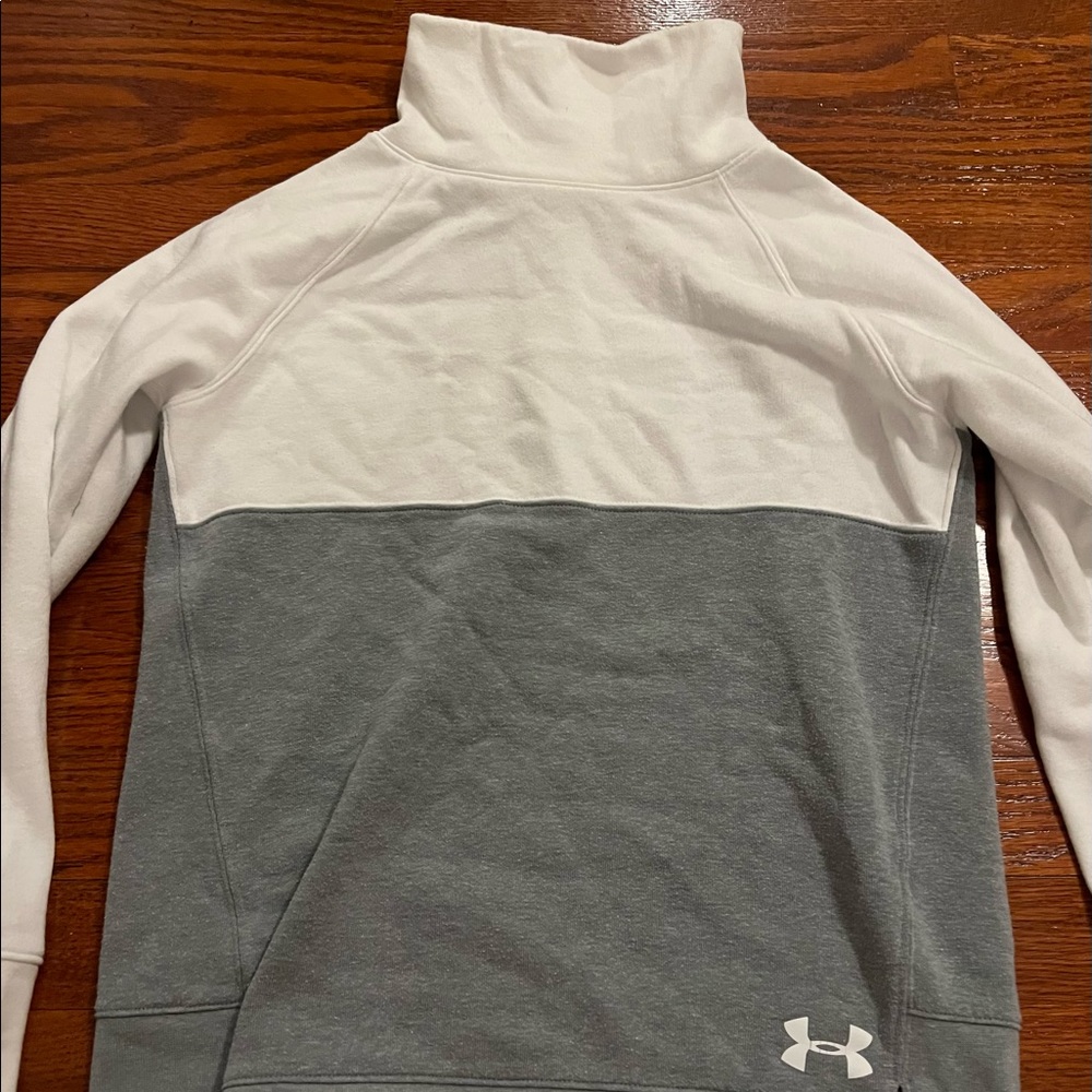 UnderArmor sweatshirt